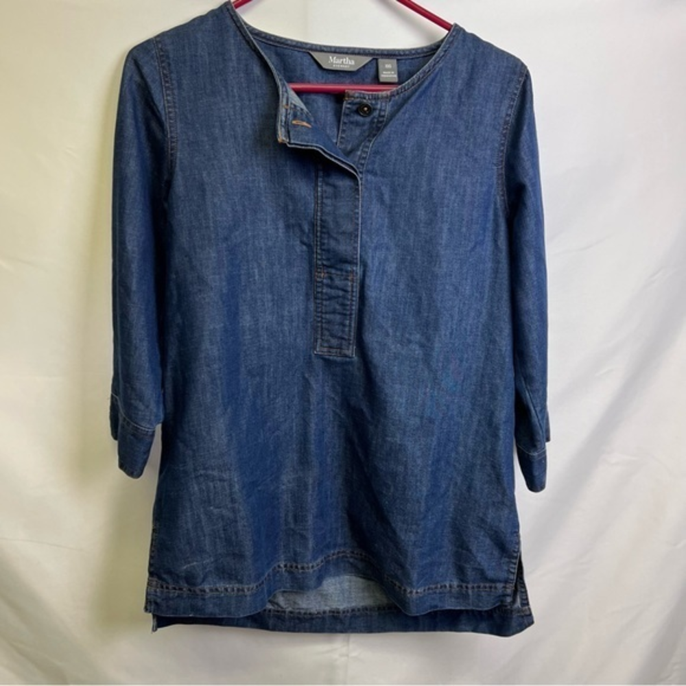 Martha Stewart Blue Denim Tunic Hidden Neckline Buttons Side Slit Women Size XXS